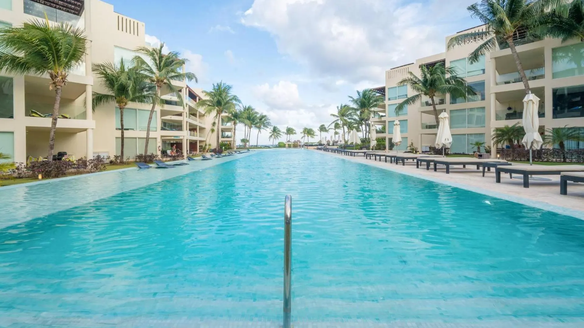 Ocean View Condo - 2 Bedrooms - At The Elements Condos - Castillo De Arena Playa del Carmen Mexiko
