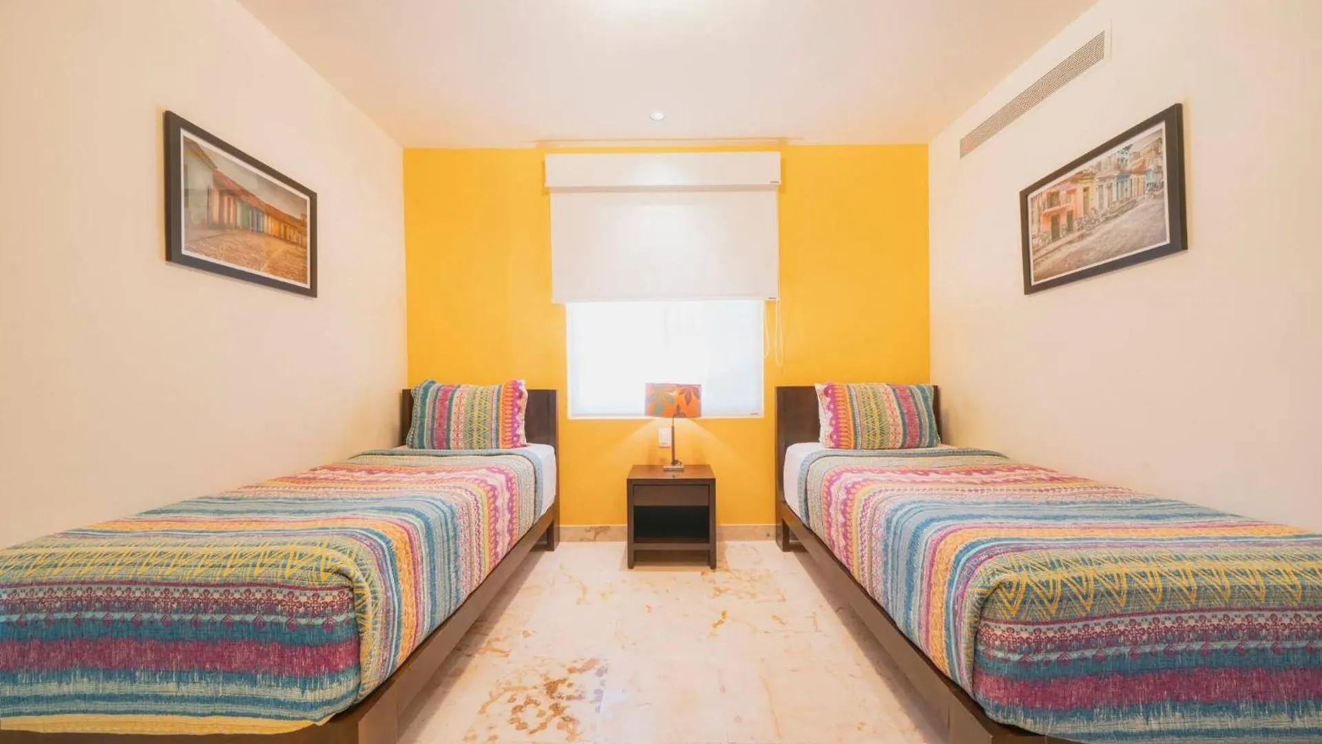 Semesterbostad Ocean View Condo - 2 Bedrooms - At The Elements Condos - Castillo De Arena